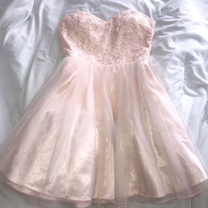 SALE 🌷F21 Baby Pink Fit & Flare Dress Size Small